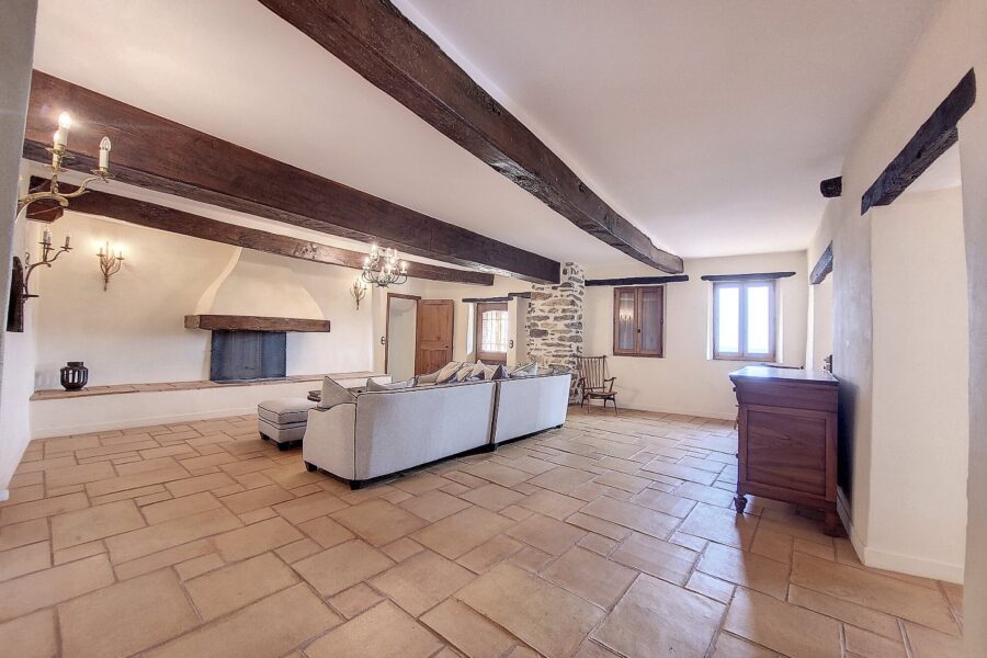 Maison à vendre à Montbolo