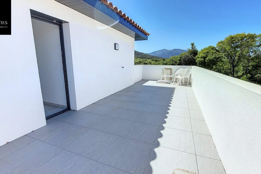 Maison à vendre à Le boulou — Vue montagne — photo 1