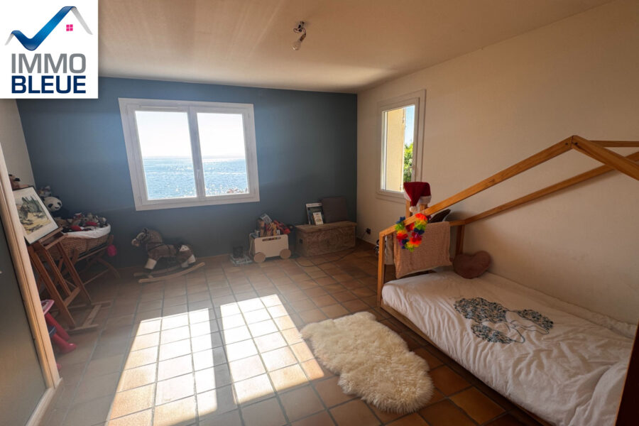 Maison à vendre à Istres — Vue mer — photo 8