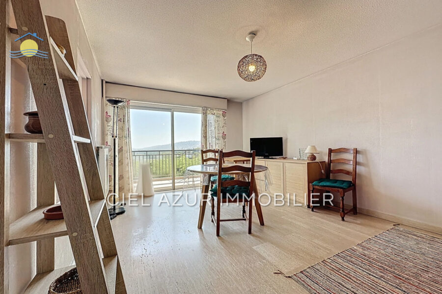 Appartement à louer à Antibes