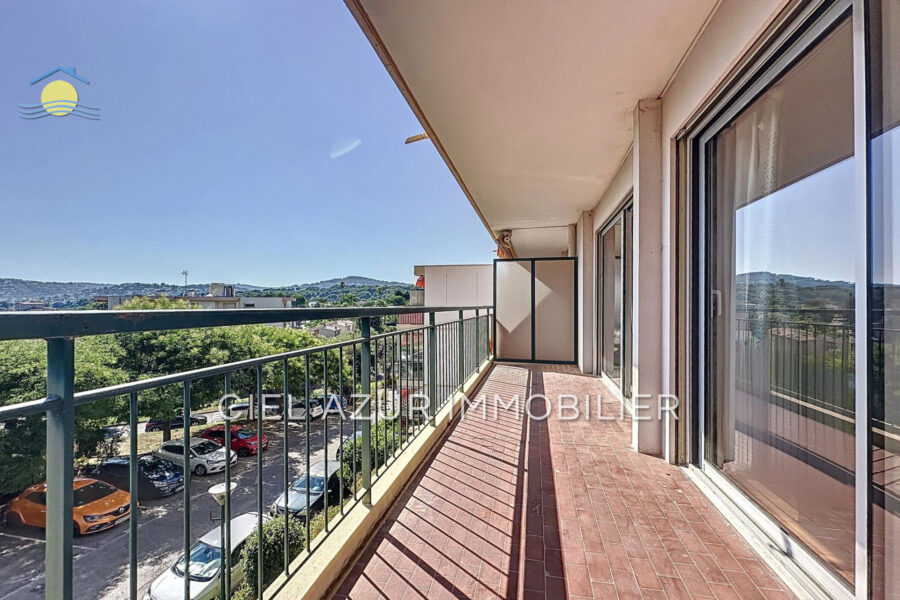 Appartement à louer à Antibes