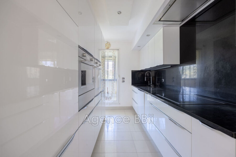 Appartement à vendre à Saint-laurent-du-var