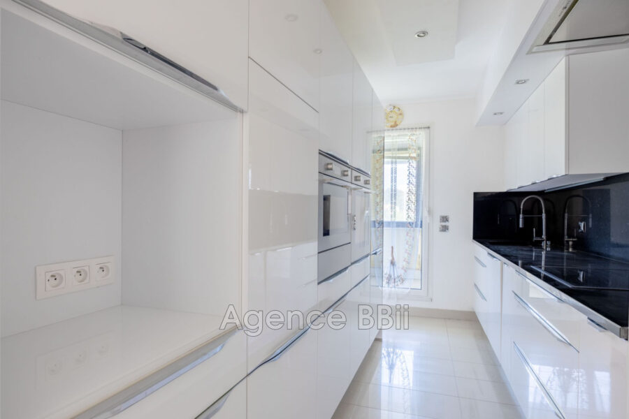 Appartement à vendre à Saint-laurent-du-var