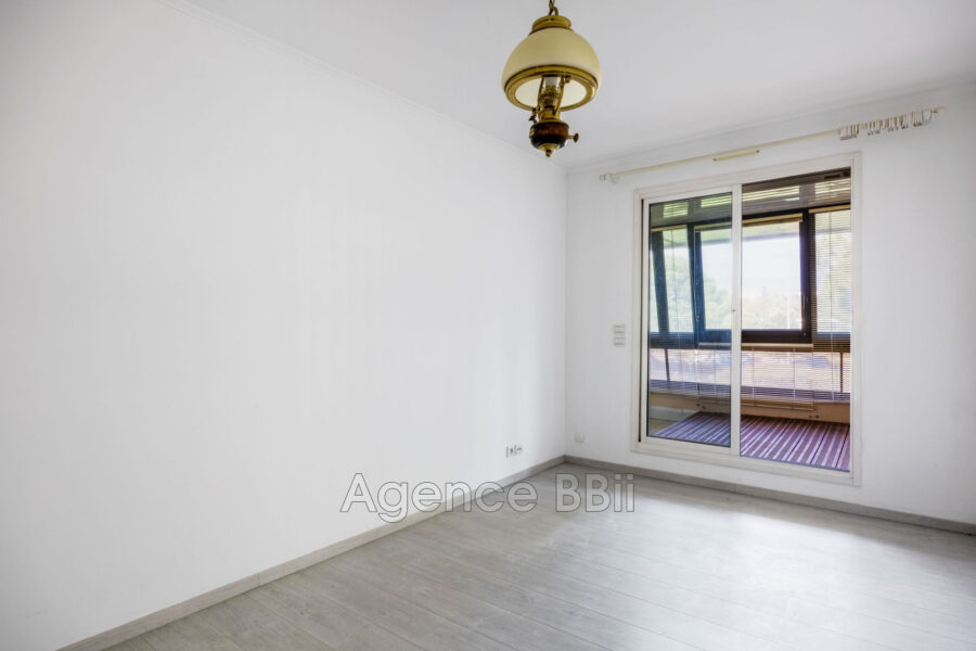 Appartement à vendre à Saint-laurent-du-var