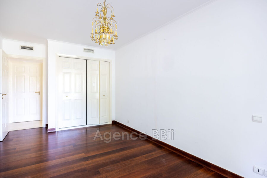 Appartement à vendre à Saint-laurent-du-var