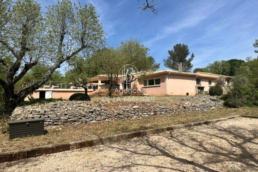 Maison à vendre à Saint-maximin-la-sainte-baume