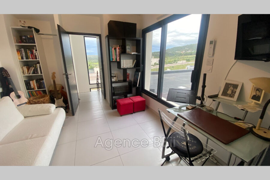 Maison à vendre à Treilles