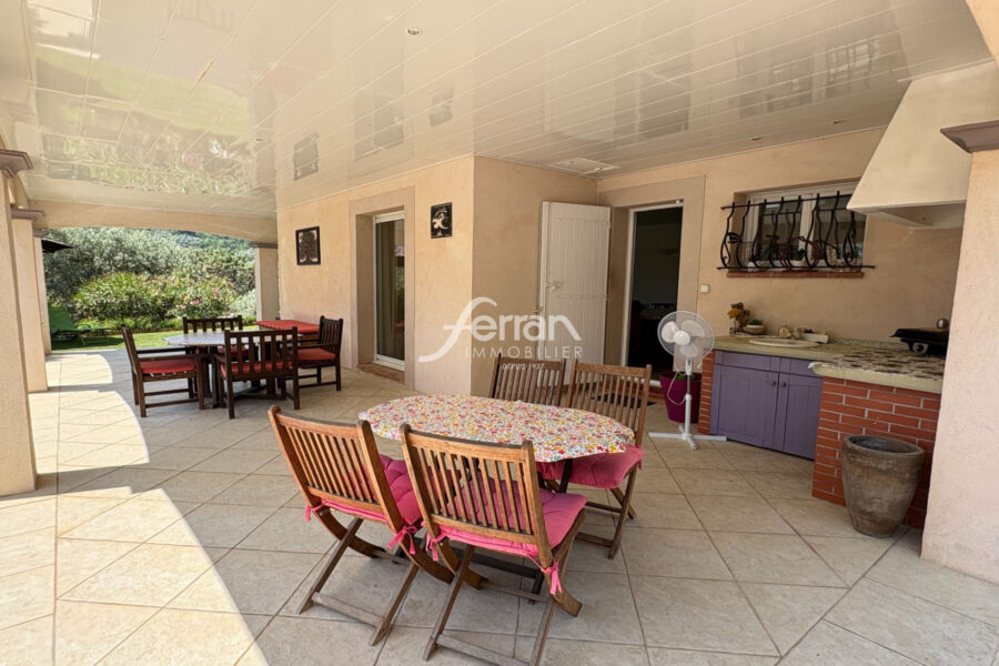 Maison à vendre à Callas