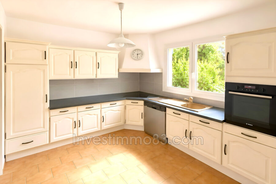 Maison à vendre à Saint-maximin-la-sainte-baume