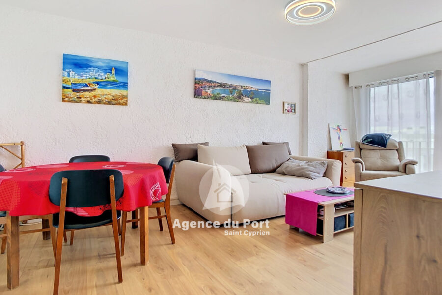 Appartement à vendre à Saint-Cyprien — Vue sur la ville — photo 2