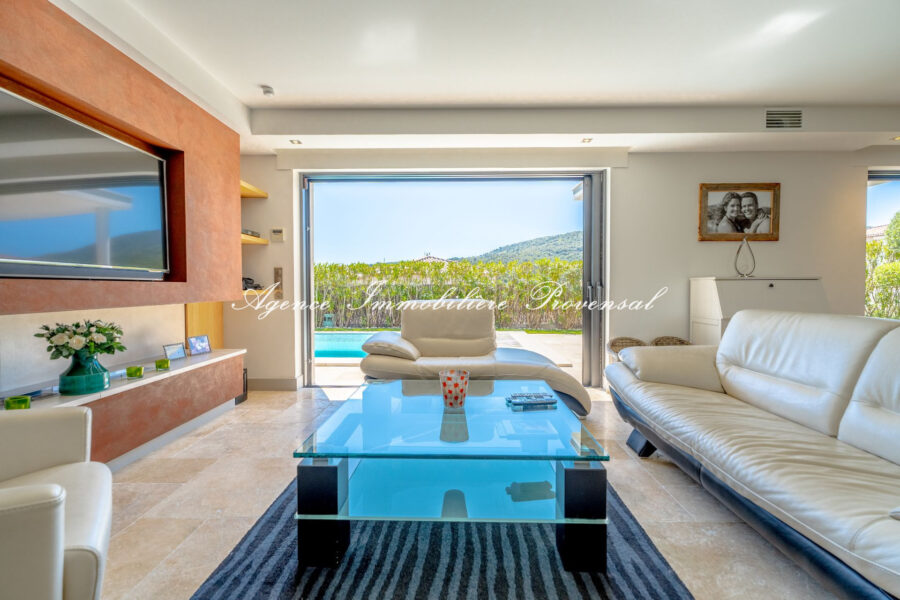 Maison à vendre à Sainte-Maxime — Vue montagne — photo 7