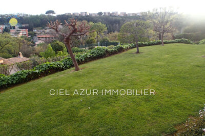 Appartement à louer à Villeneuve-loubet