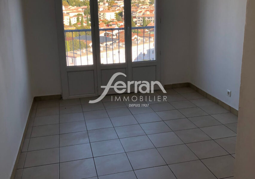 Appartement à vendre à Draguignan — Vue sur la ville — photo 5