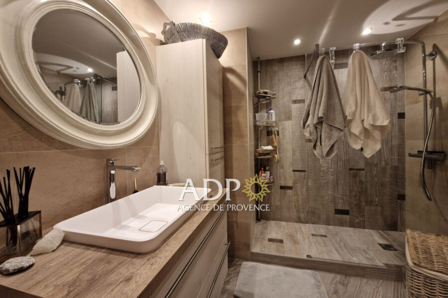 Appartement à vendre à Mandelieu-la-Napoule — Vue parc & jardin — photo 8