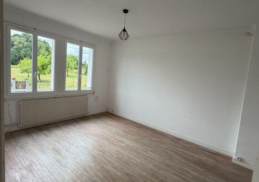 Appartement à louer à Montaignac-sur-doustre