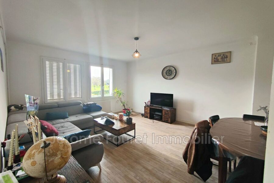 Appartement à louer à Montaignac-sur-doustre