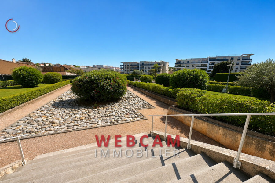 Appartement à vendre à Le cannet — Vue mer — photo 2