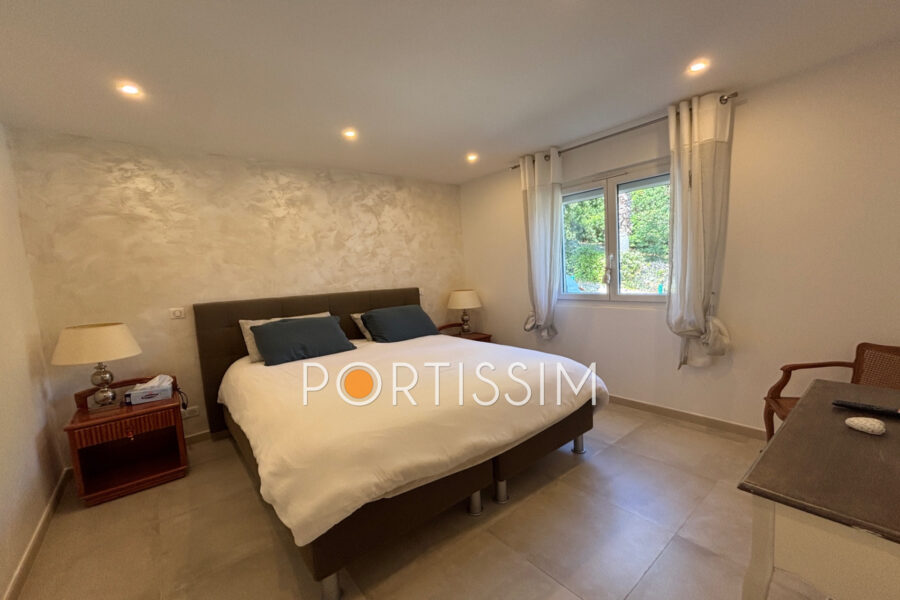 Maison à vendre à Cagnes-sur-Mer — Vue parc & jardin — photo 8