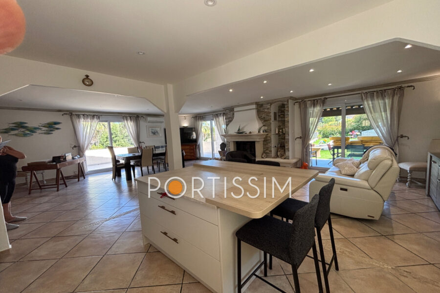 Maison à vendre à Cagnes-sur-Mer — Vue parc & jardin — photo 4