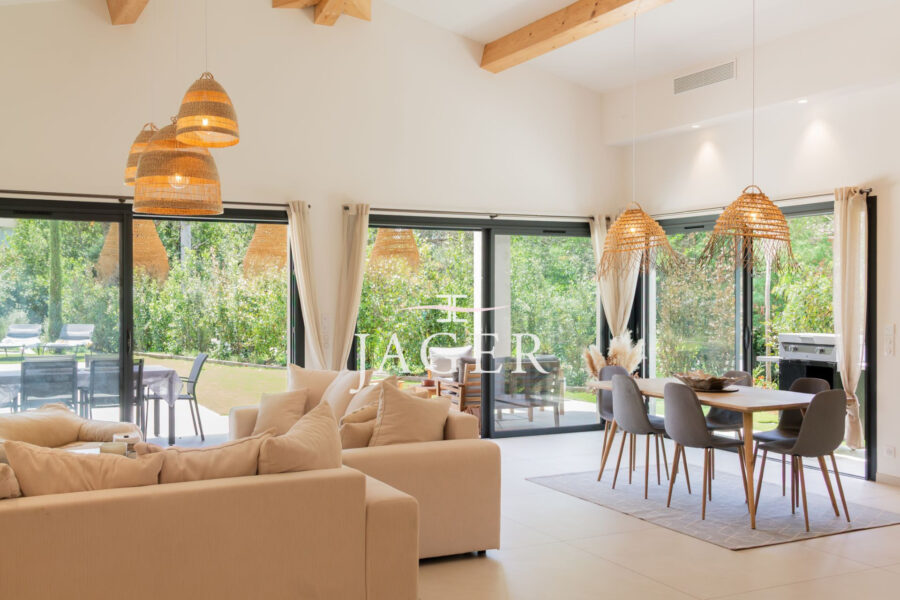 Maison à vendre à Grimaud