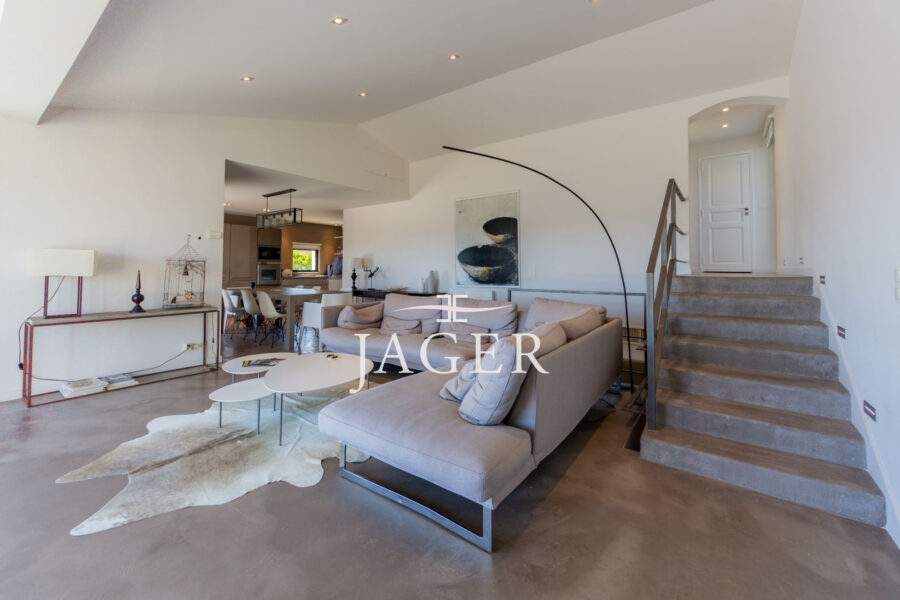 Maison à vendre à Grimaud — Vue mer — photo 8