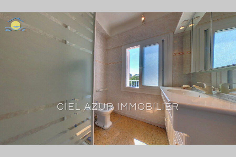 Appartement à louer à Juan-les-pins