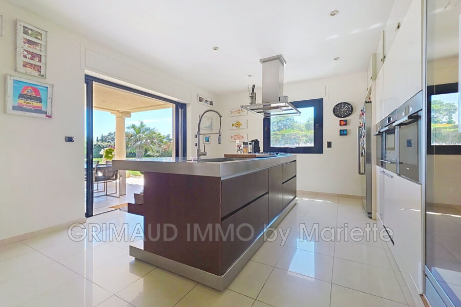 Maison à vendre à Grimaud