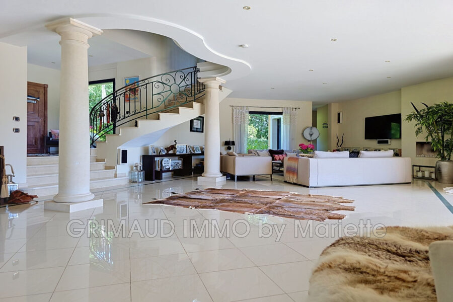 Maison à vendre à Grimaud