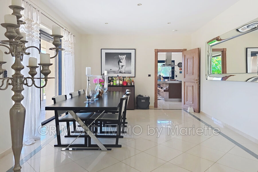 Maison à vendre à Grimaud