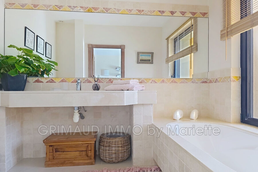 Maison à vendre à Grimaud