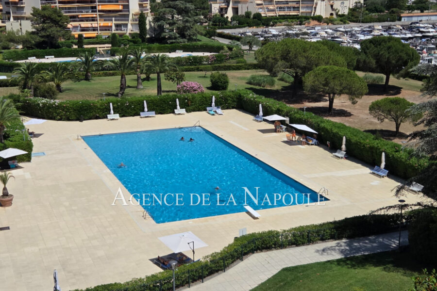 Appartement à vendre à Mandelieu-la-napoule