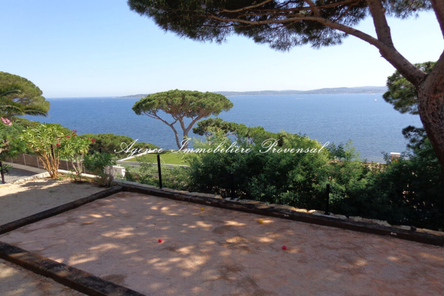 Maison à louer à Sainte-maxime
