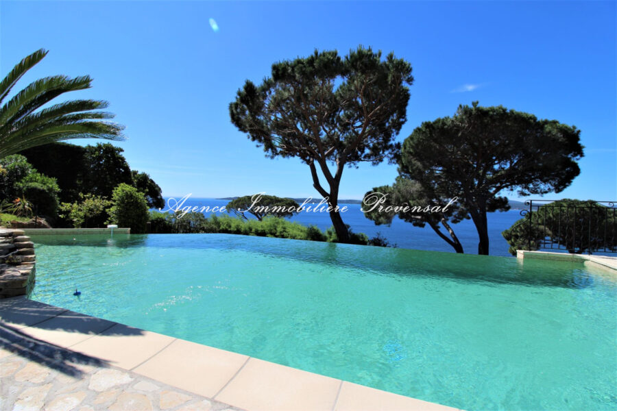 Maison à louer à Sainte-maxime