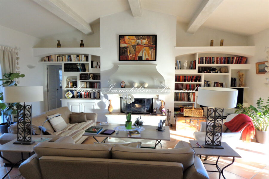 Maison à louer à Sainte-maxime