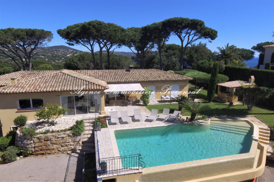 Maison à louer à Sainte-maxime