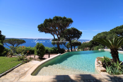 Maison à louer à Sainte-maxime