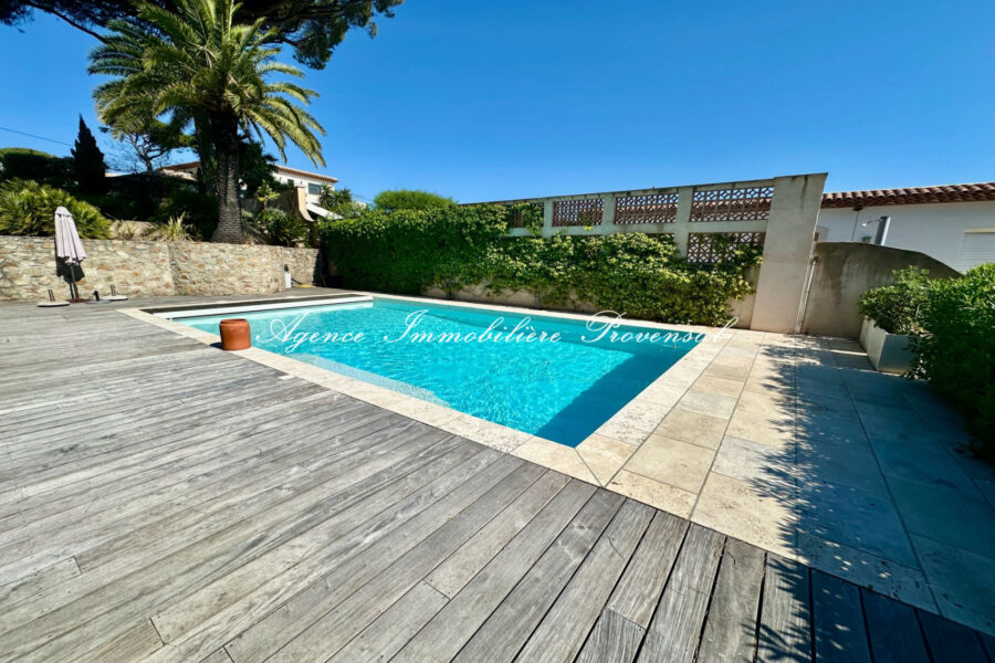 Maison à louer à Sainte-maxime