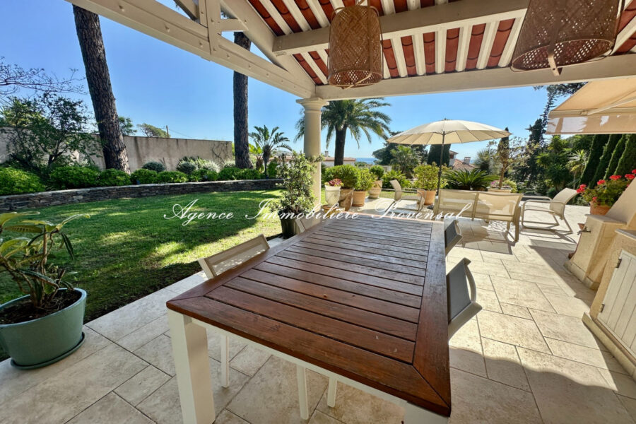 Maison à louer à Sainte-maxime