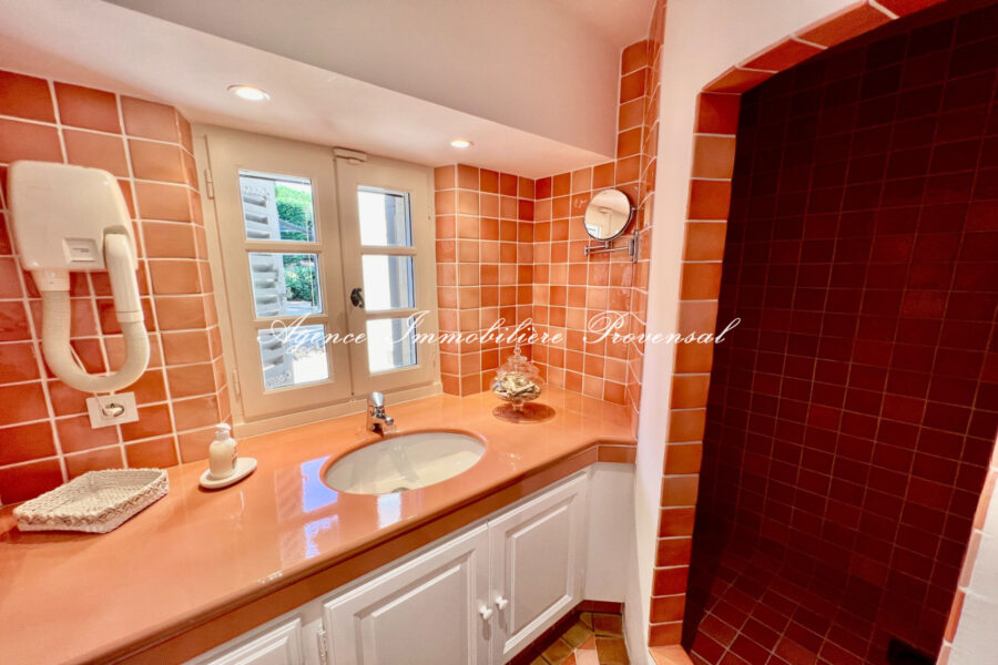 Maison à louer à Sainte-maxime