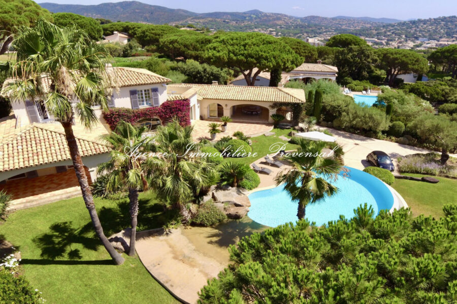 Maison à louer à Sainte-maxime