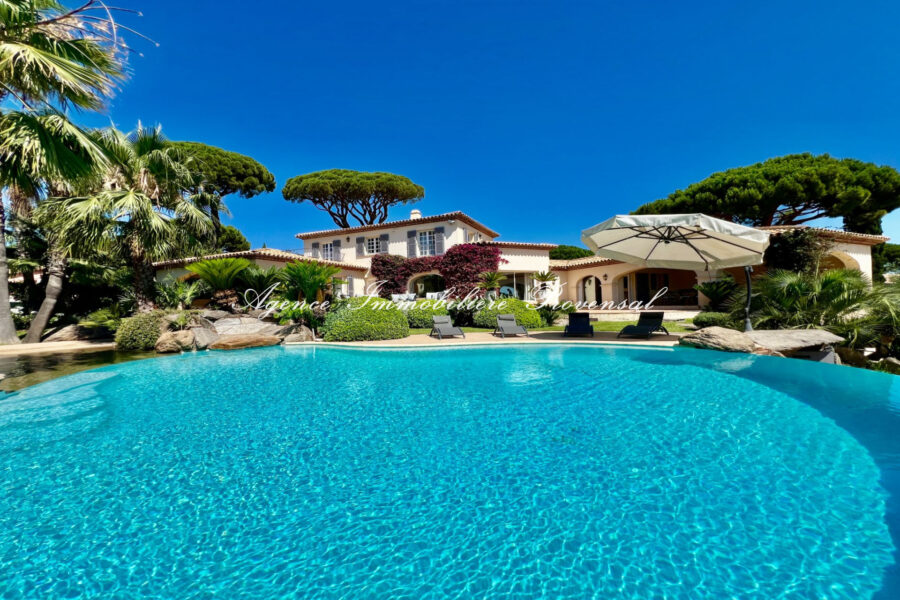 Maison à louer à Sainte-maxime