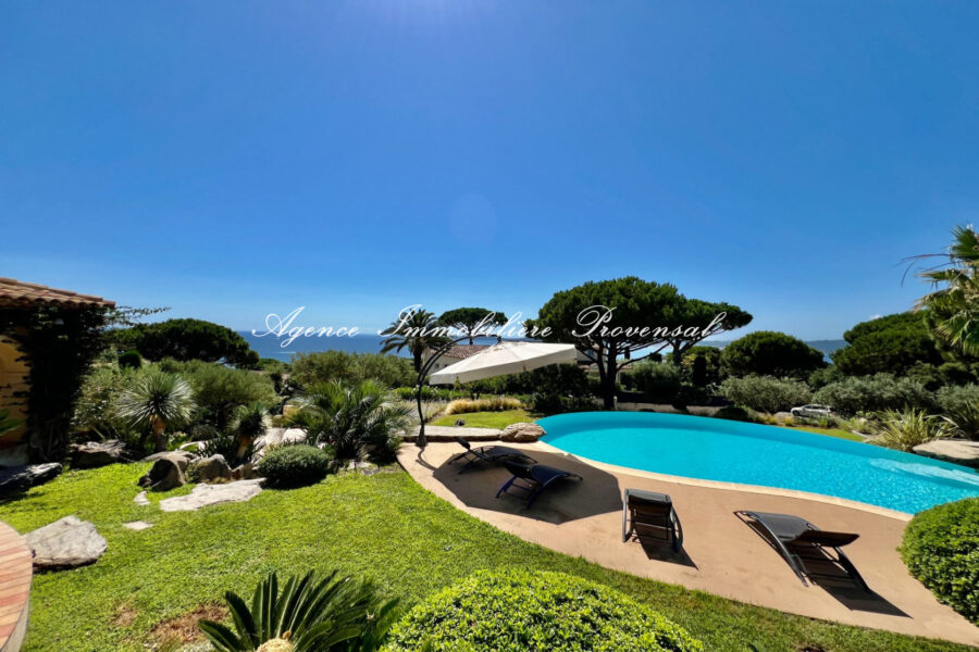 Maison à louer à Sainte-maxime