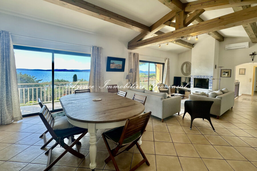 Maison à louer à Sainte-maxime