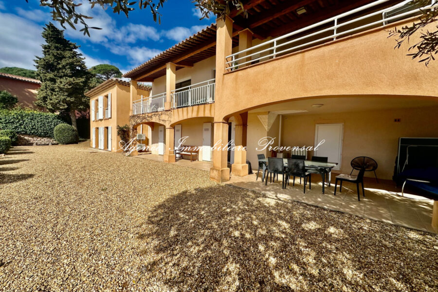 Maison à louer à Sainte-maxime