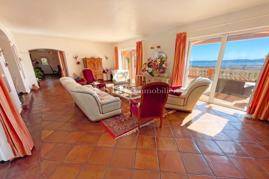 Maison à vendre à Sainte-maxime