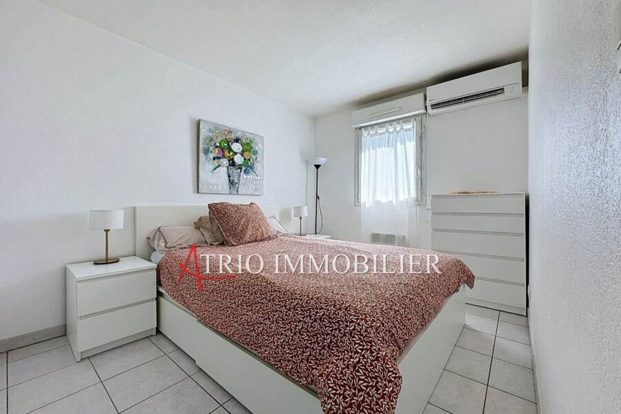 Appartement à vendre à Saint-laurent-du-var — Vue sur la ville — photo 8