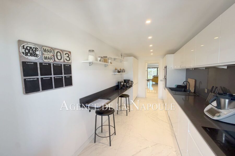 Appartement à vendre à Mandelieu-la-napoule