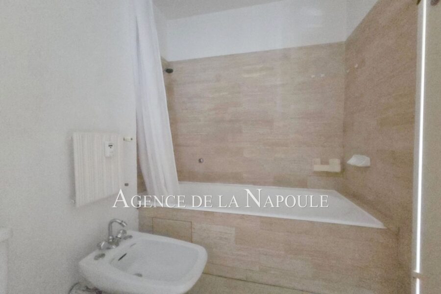 Appartement à vendre à Mandelieu-la-napoule