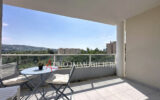 Appartement à vendre à Saint-laurent-du-var — Vue sur la ville — photo 4