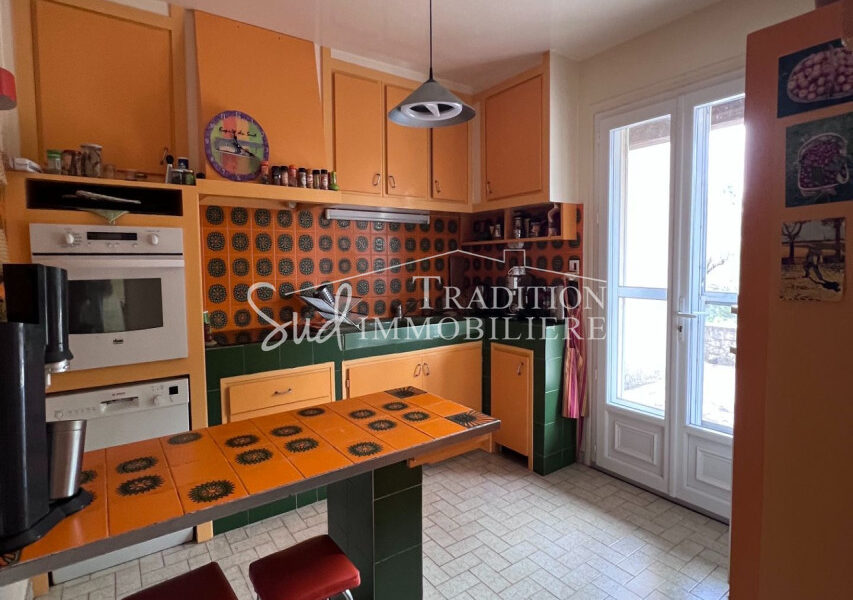 Maison à vendre à Paradou — Vue parc & jardin — photo 10